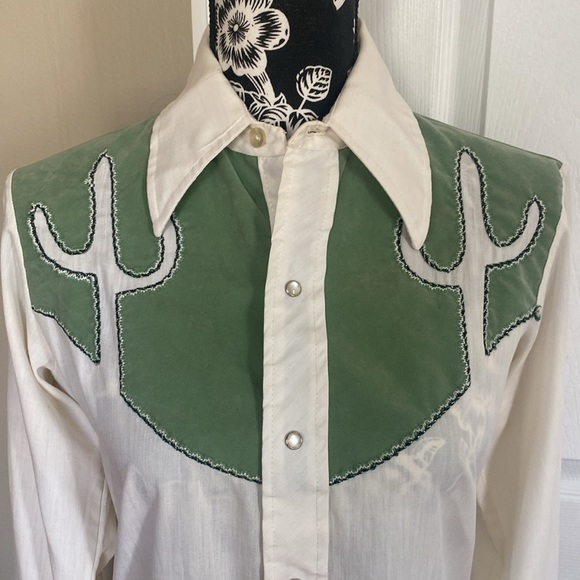 🌵🏜️Vintage Cactus Button Down Shirt🏜️🌵 - Picture 4 of 12